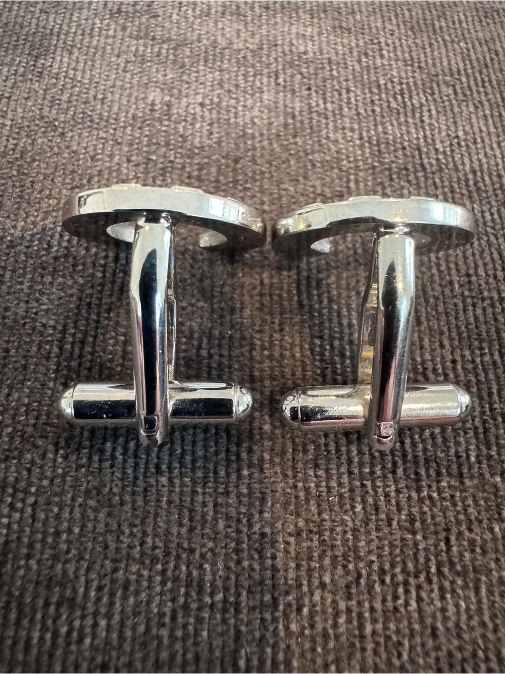Men's Silver Horseshoe Cufflinks - Polished Metal Finish